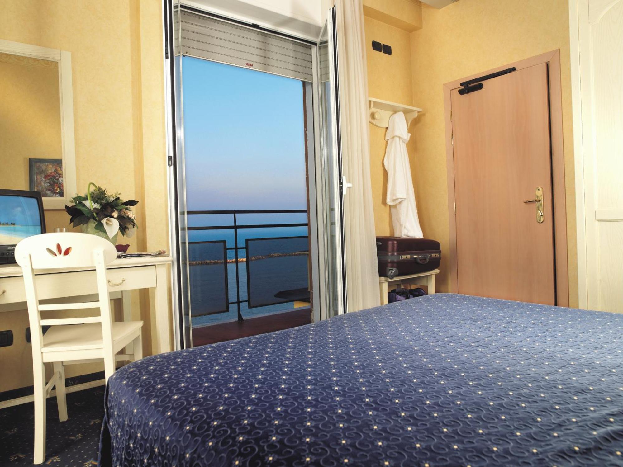 Hotel Mondial Bellaria-Igea Marina Ngoại thất bức ảnh