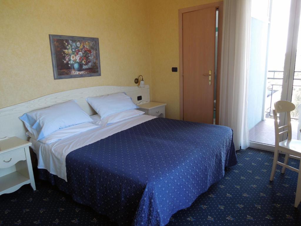 Hotel Mondial Bellaria-Igea Marina Phòng bức ảnh